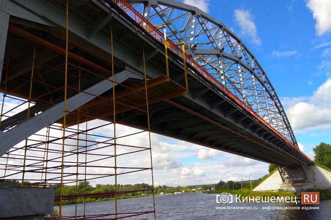 В Кинешме на днях начнется повторная покраска некоторых элементов Никольского моста фото 7