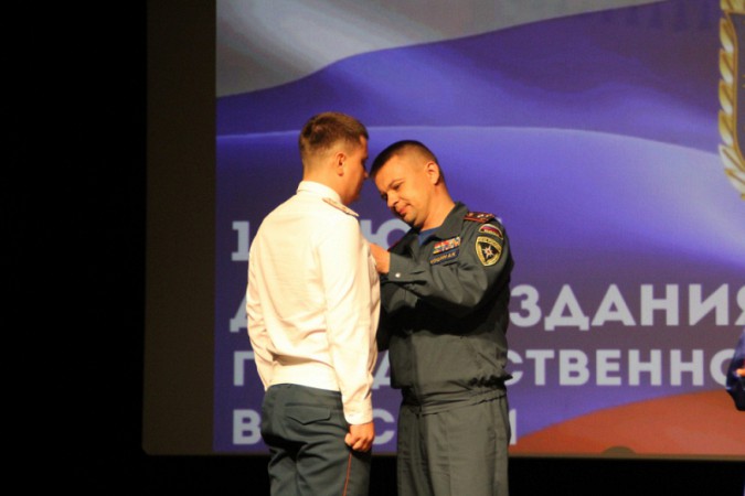 В Кинешме поздравили сотрудников госпожнадзора фото 2