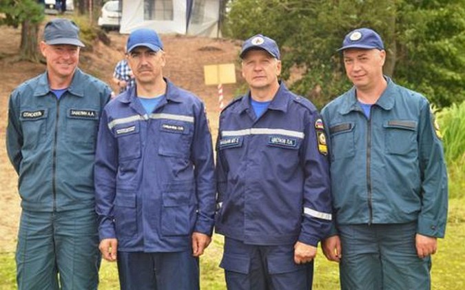 Кинешемские спасатели победили на состязаниях по многоборью на воде фото 8