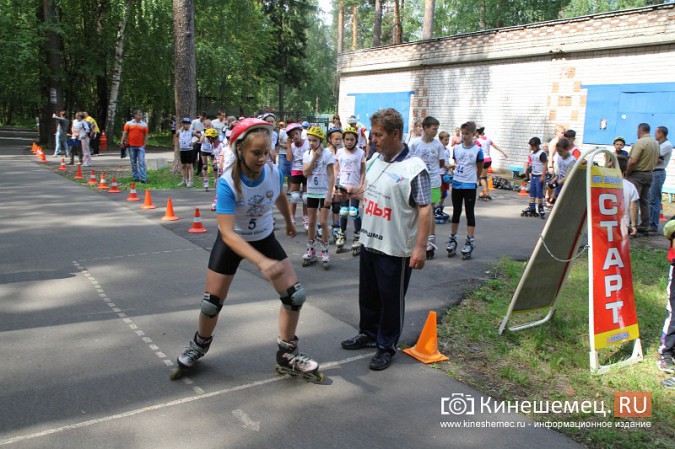 Спортсмены Ивановской области соревновались в Кинешме на лыжероллерах и роликовых коньках фото 6
