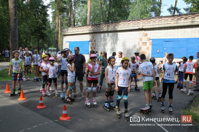 Спортсмены Ивановской области соревновались в Кинешме на лыжероллерах и роликовых коньках фото 7