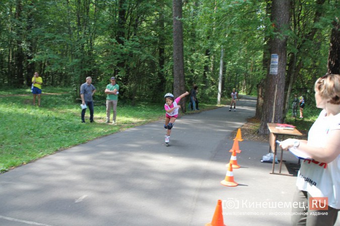 Спортсмены Ивановской области соревновались в Кинешме на лыжероллерах и роликовых коньках фото 8