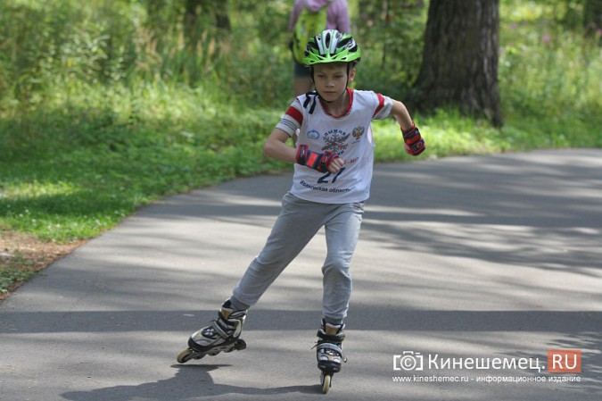 Спортсмены Ивановской области соревновались в Кинешме на лыжероллерах и роликовых коньках фото 13