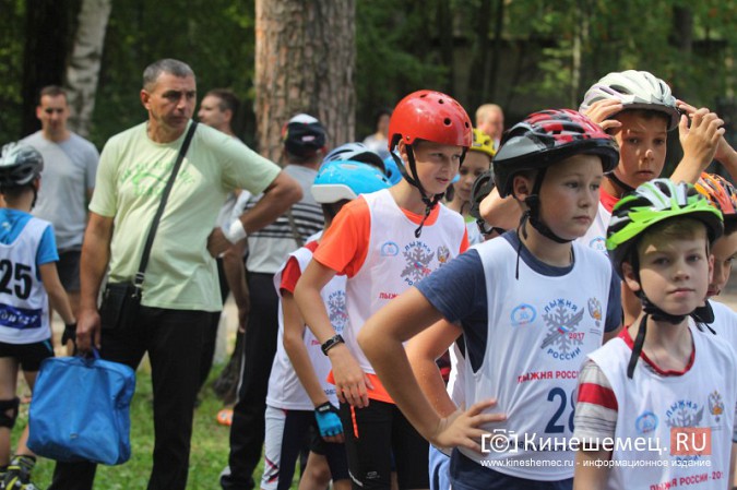 Спортсмены Ивановской области соревновались в Кинешме на лыжероллерах и роликовых коньках фото 11