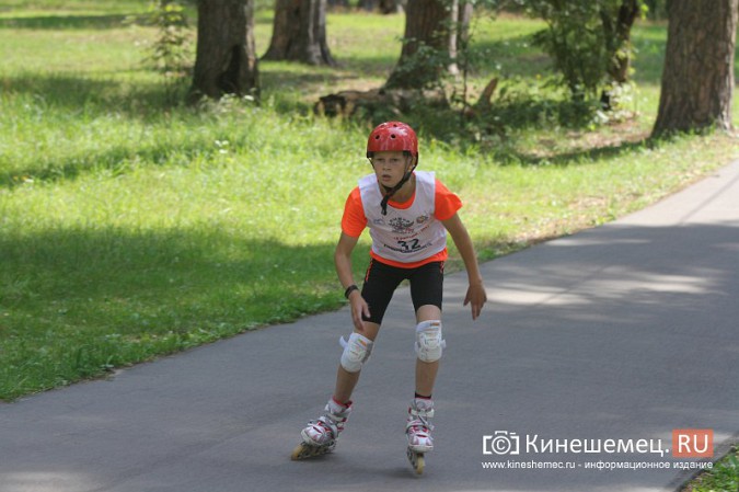 Спортсмены Ивановской области соревновались в Кинешме на лыжероллерах и роликовых коньках фото 14