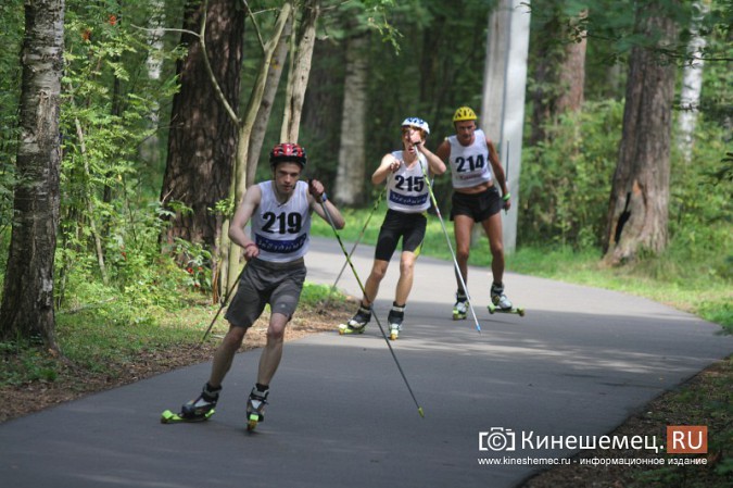 Спортсмены Ивановской области соревновались в Кинешме на лыжероллерах и роликовых коньках фото 41