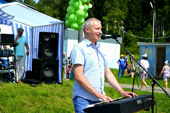 На пляже санатория Станко хвастались огурцами фото 9