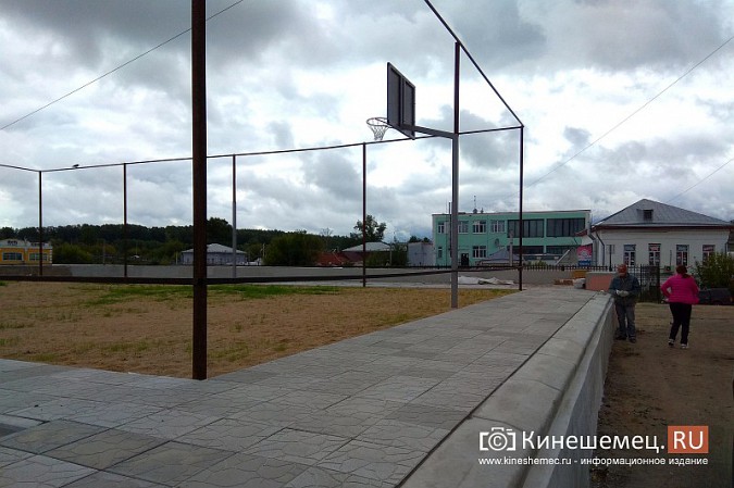 В Кинешме на территории бывшего речного порта у Волги обустраивают спортплощадку фото 3