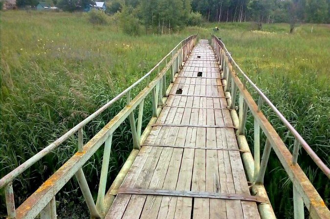 Мост через Кинешемку в начале лета...