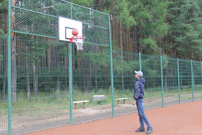 В Наволоках появилась еще одна многофункциональная спортивная площадка фото 3