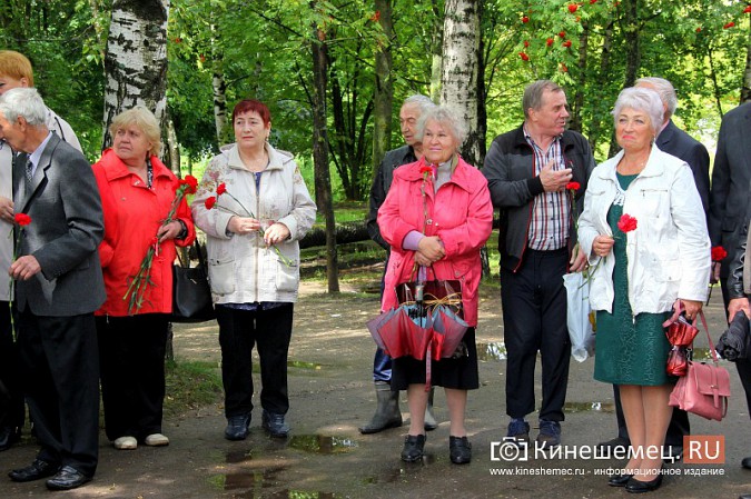 В Кинешме увековечили память Петра Дмитриева и Станислава Масленникова фото 2