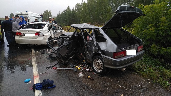 В очередном жутком ДТП у Малинок под Ивановом столкнулись 3 автомобиля фото 4