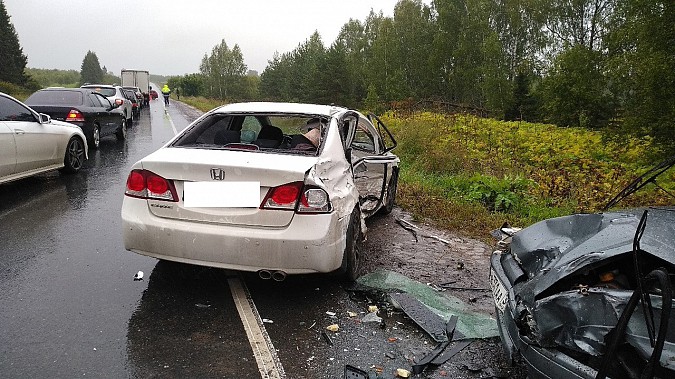 В очередном жутком ДТП у Малинок под Ивановом столкнулись 3 автомобиля фото 6