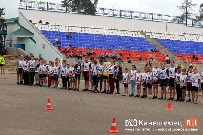 В честь Дня флага России кинешемские биатлонисты соревновались в спринте фото 6