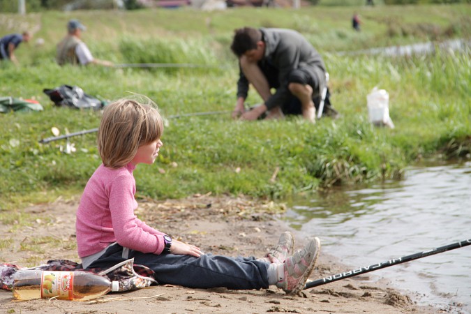 Кинешемцы состязались в рыбной ловле на поплавочную удочку фото 10