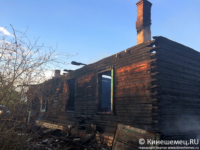 Два человека погибли при пожаре в Заволжском районе фото 6