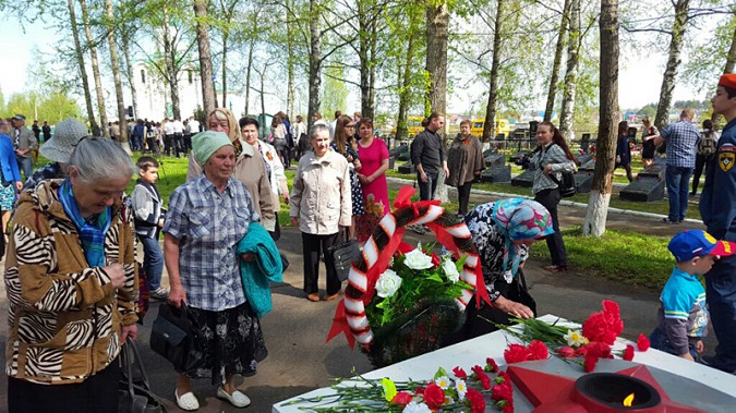 На кладбище «Затенки» в Кинешме состоялся митинг в честь Дня Победы фото 20