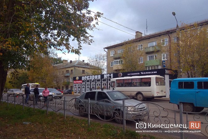 У светофора на «Чкаловском» автоавария фото 4