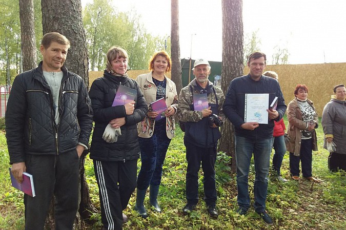 Наволокчане привели в порядок городской парк фото 2