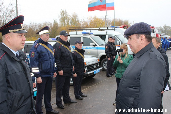 Глава Кинешмы дал положительную оценку городским силам экстренного реагирования фото 8
