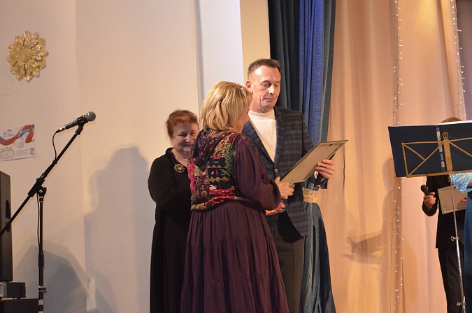 В Наволоках прошел концерт «Вместе возродим и благоустроим город» фото 22