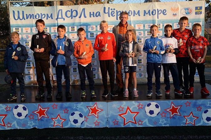 «Наши надежды» сыграли в финале Всероссийского фестиваля «Загрузи себя футболом» фото 17