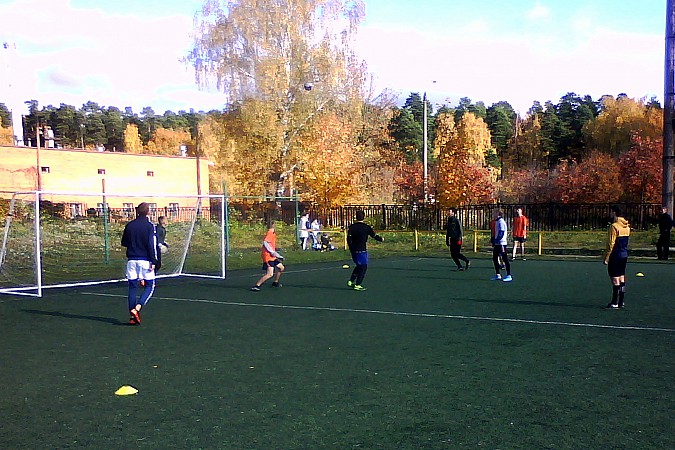 Дворовые футболисты биатлониста Лоскунина выиграли областной турнир «Уличный красава» фото 6