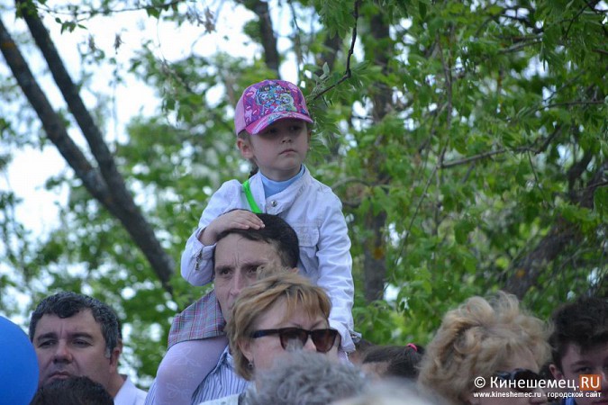 Сотни кинешемцев приняли участие в митинге, посвящённом Дню Победы фото 23