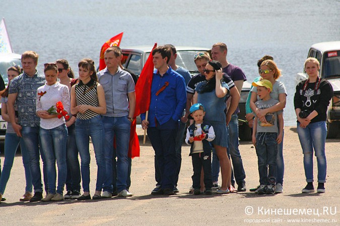 Автолюбители Кинешмы провели пробег в честь Дня Победы фото 23