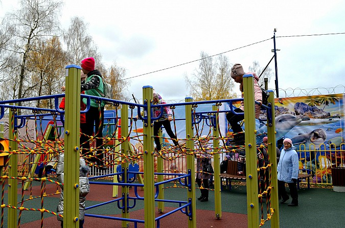 В Наволоках открыли новую детскую игровую площадку фото 19