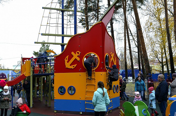 В Наволоках открыли новую детскую игровую площадку фото 21