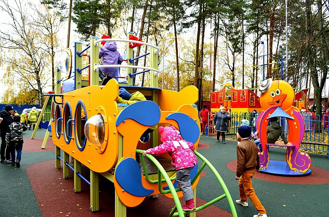 В Наволоках открыли новую детскую игровую площадку фото 8