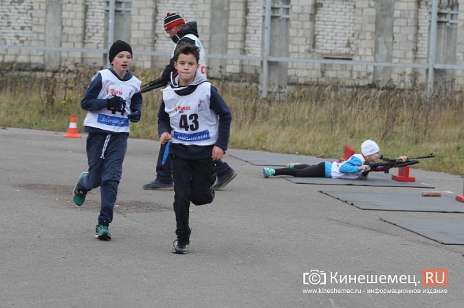 В Кинешме прошел III этап Кубка города по летнему биатлону фото 17