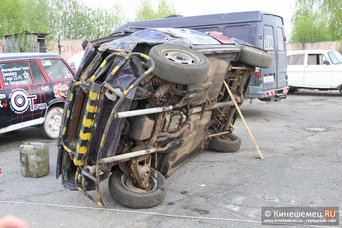 В Кинешме показательно раскурочили восемь автомобилей фото 22
