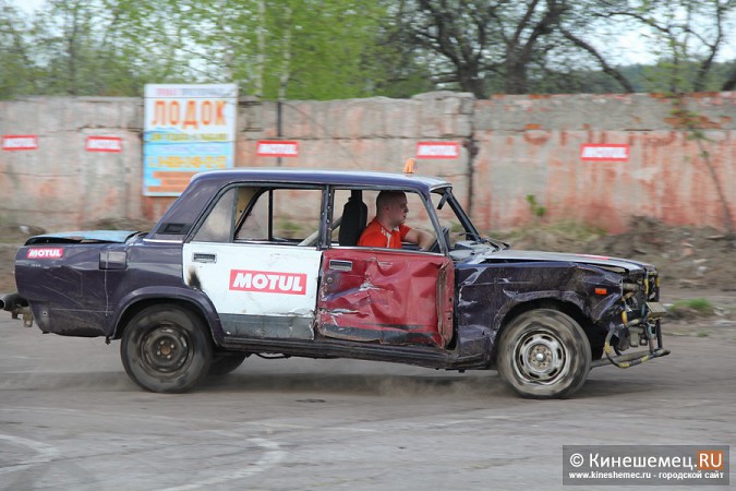 В Кинешме показательно раскурочили восемь автомобилей фото 10