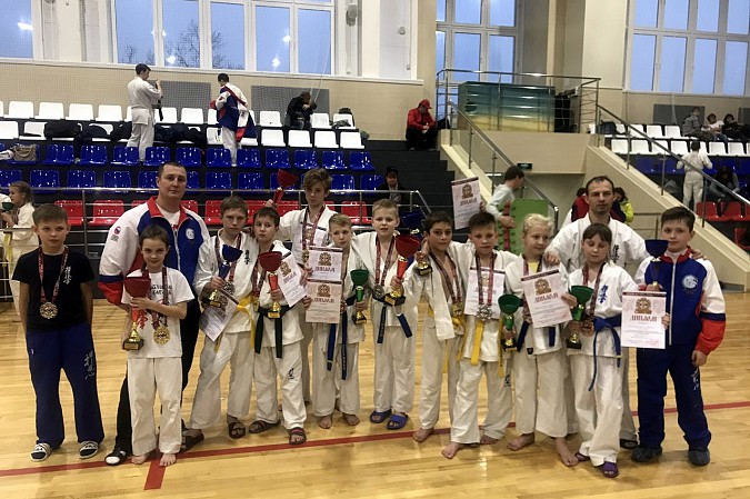 Кинешемские каратисты выступили на турнире «Золотое кольцо России» фото 2
