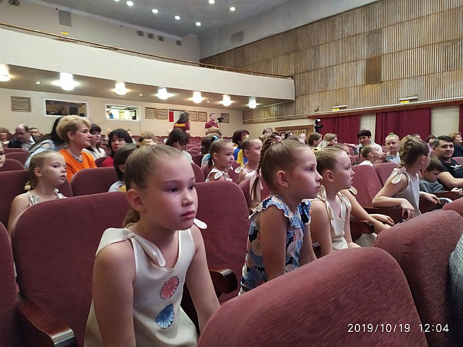 Ансамбль танца «Улыбка» успешно выступил на международном конкурсе фото 3