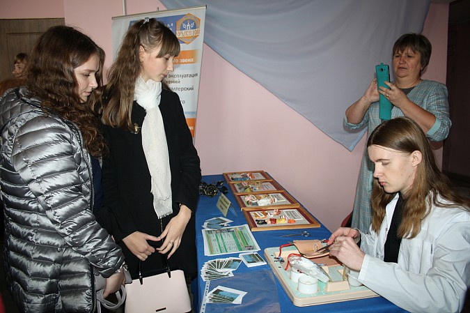 В Наволоках прошла ярмарка образовательных услуг фото 7