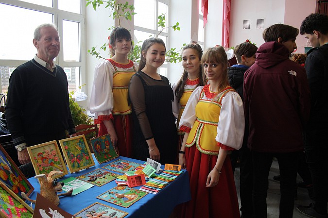 В Наволоках прошла ярмарка образовательных услуг фото 2