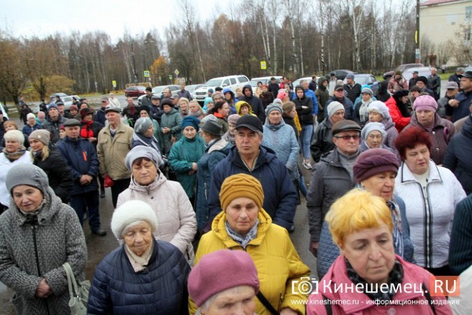 Жители Заволжска Ивановской области вышли на митинг против мусорной свалки под городом фото 8