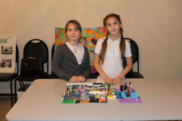Учащиеся школы №5 победили на городском фестивале по легоконструированию фото 2