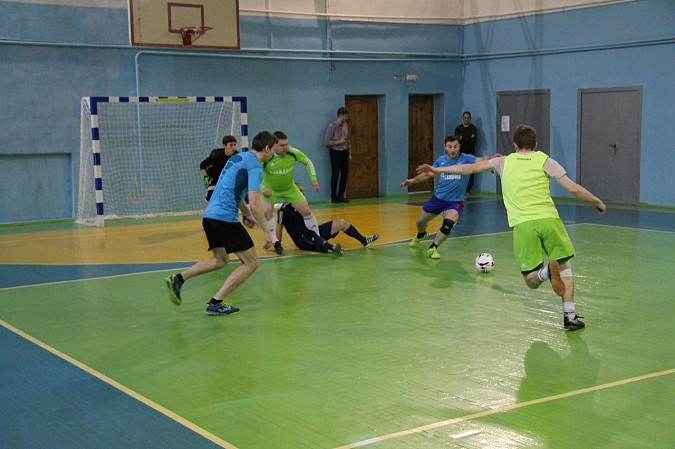 Чемпионат Кинешмы по мини-футболу возглавила команда «Автоагрегат» фото 5