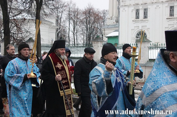 В Кинешме прошел крестный ход фото 4