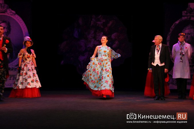 Спектакль «Бешеные деньги» открыл «Большие гастроли» Казачьего театра в Кинешме фото 30