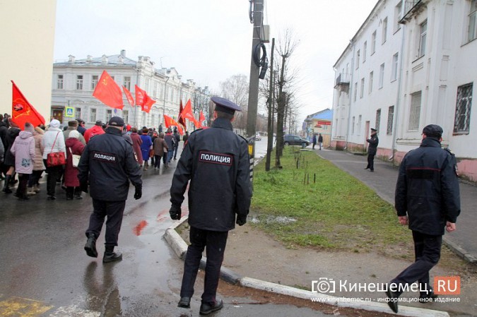 Коммунисты Кинешмы отметили 102-ю годовщину Октябрьской революции фото 6