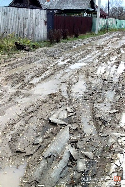 В Кирпичном переулке после прокладки водопровода дорога пришла в негодность фото 4