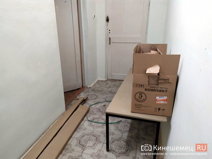 На кинешемской «скорой» продолжается ремонт помещений на первом этаже фото 4