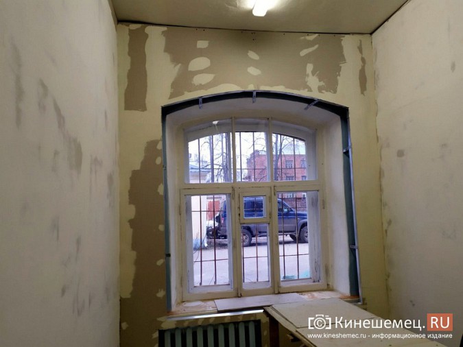 На кинешемской «скорой» продолжается ремонт помещений на первом этаже фото 8