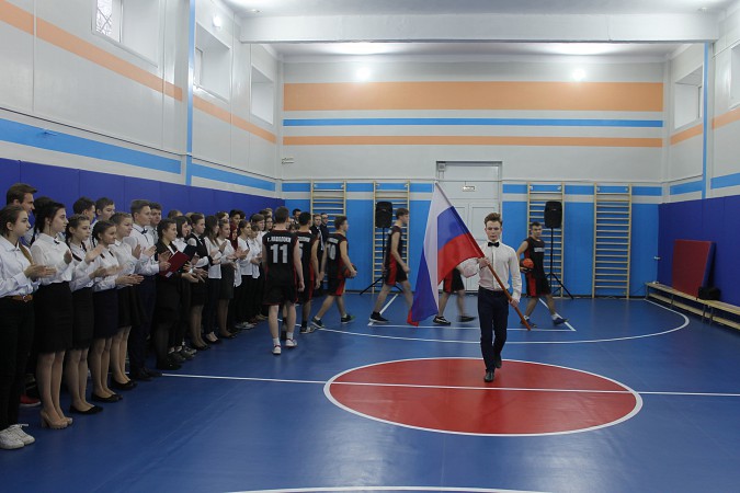 На юбилей Наволокской школе подарили новый спортзал фото 3