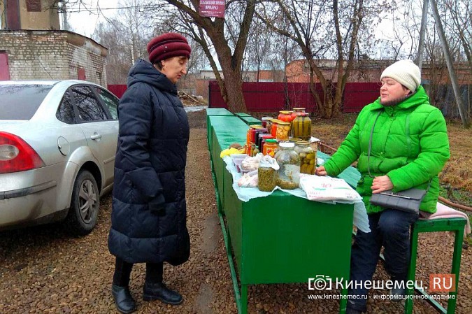 Пенсионеры просят о крыше на новом рынке на Чкаловском фото 4